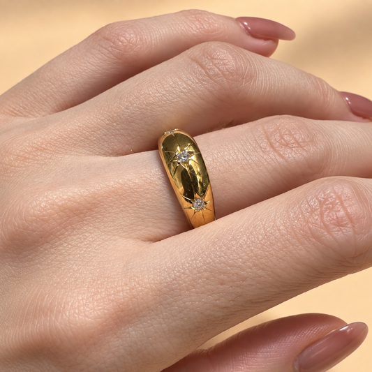 Light-bearer | Yellow Gold  Ring